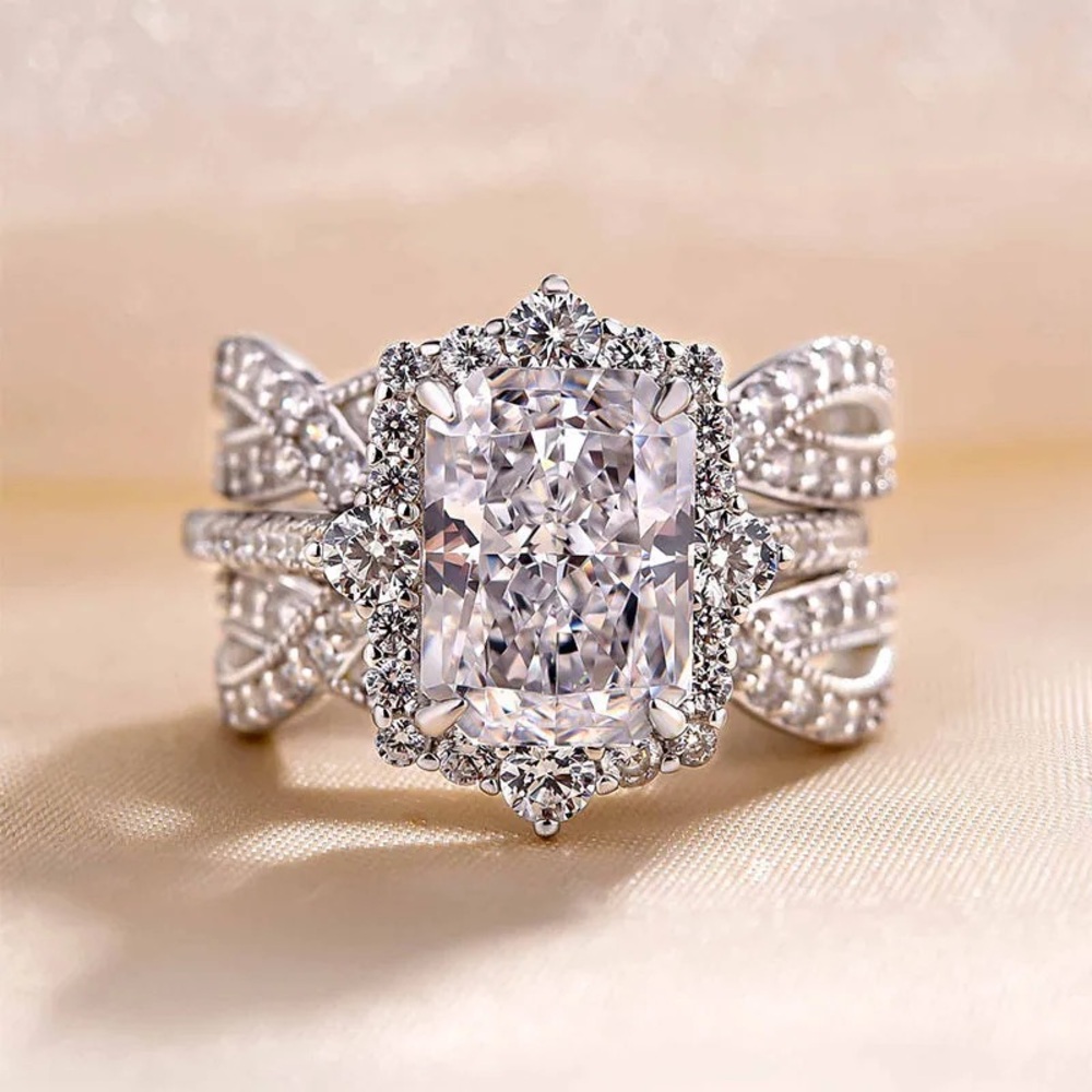 Elegant Silver Women's Ring - Picture 3 of 12